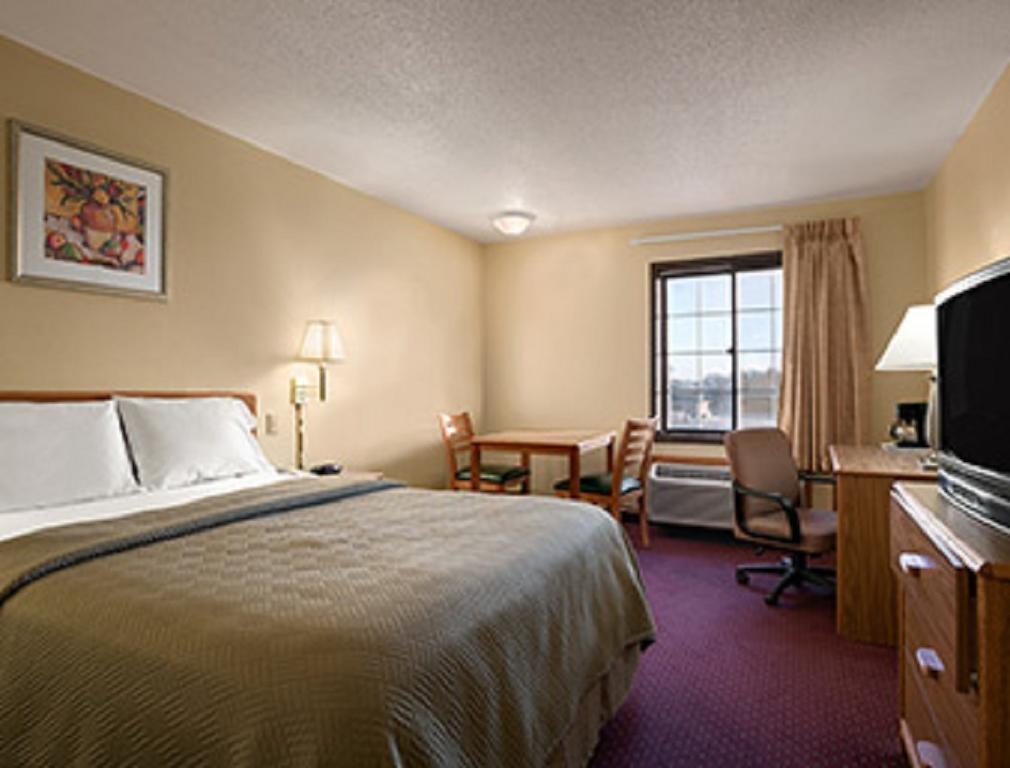 Travelodge Inn & Suites By Wyndham Muscatine Стая снимка
